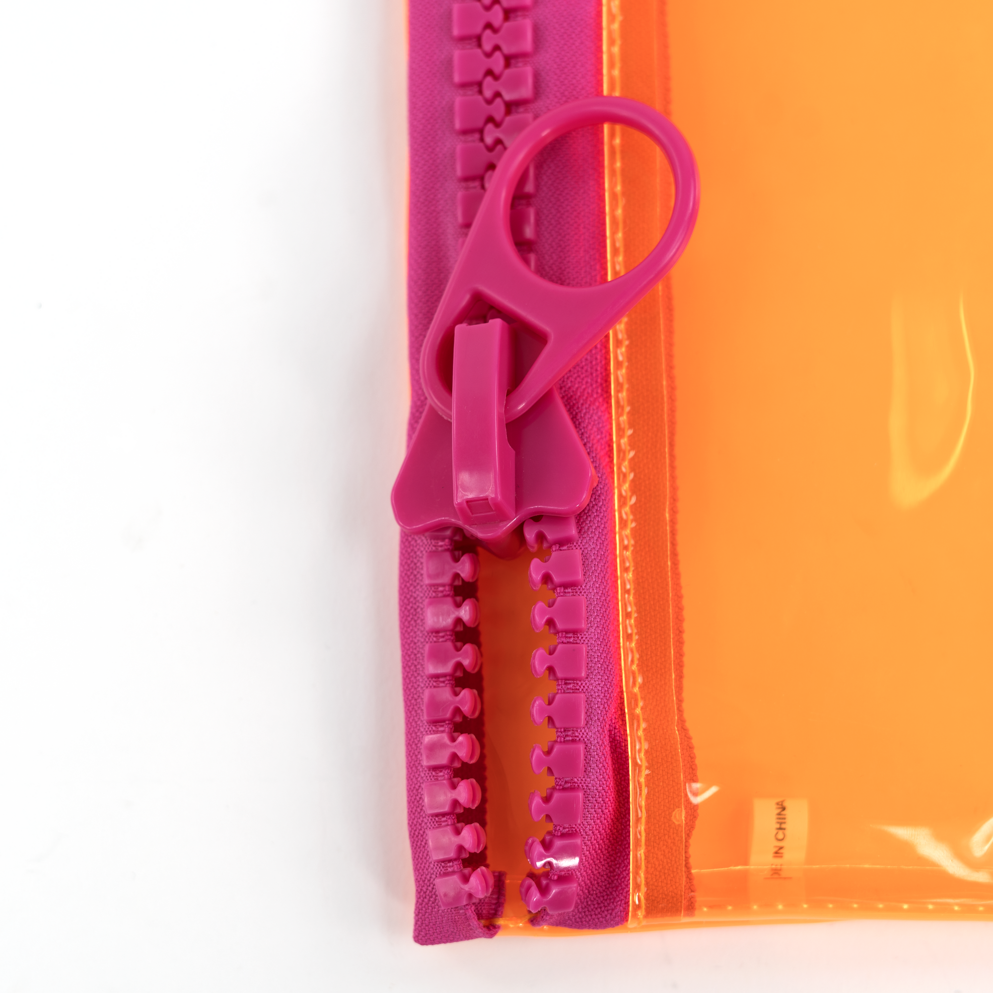 Everything Mary Chunky Zipper Pouch in Orange & Pink – Clear Storage Pouch with Bold Zipper & Wipeable Material for Pencils, Art Supplies & Notions