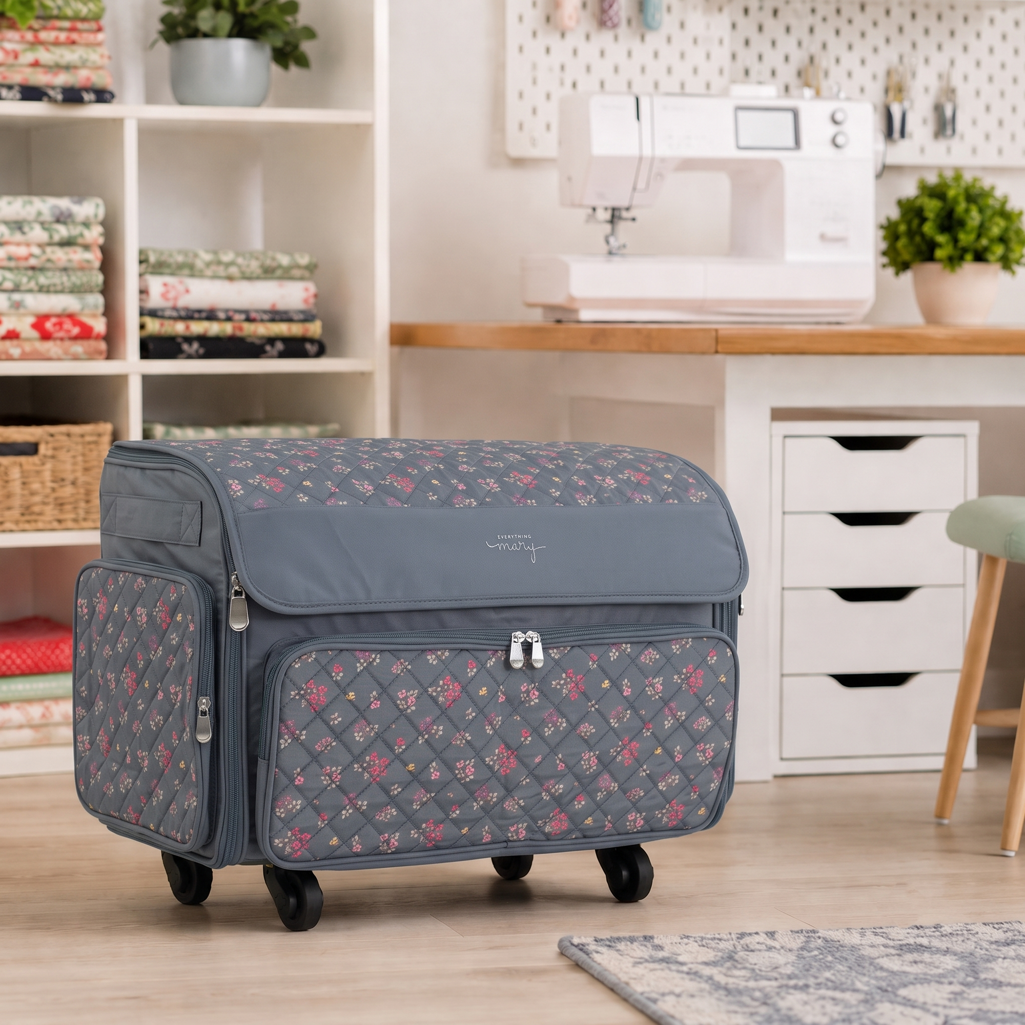 Everything Mary XL Rolling Sewing Machine Case with Wheels in Grey Quilted Floral – Sewing Machine Tote Bag for Travel, Classes & Quilting